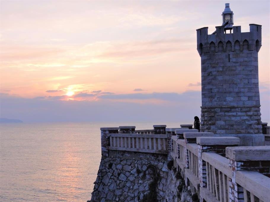 Sunny Courtyard Piombino Exterior foto